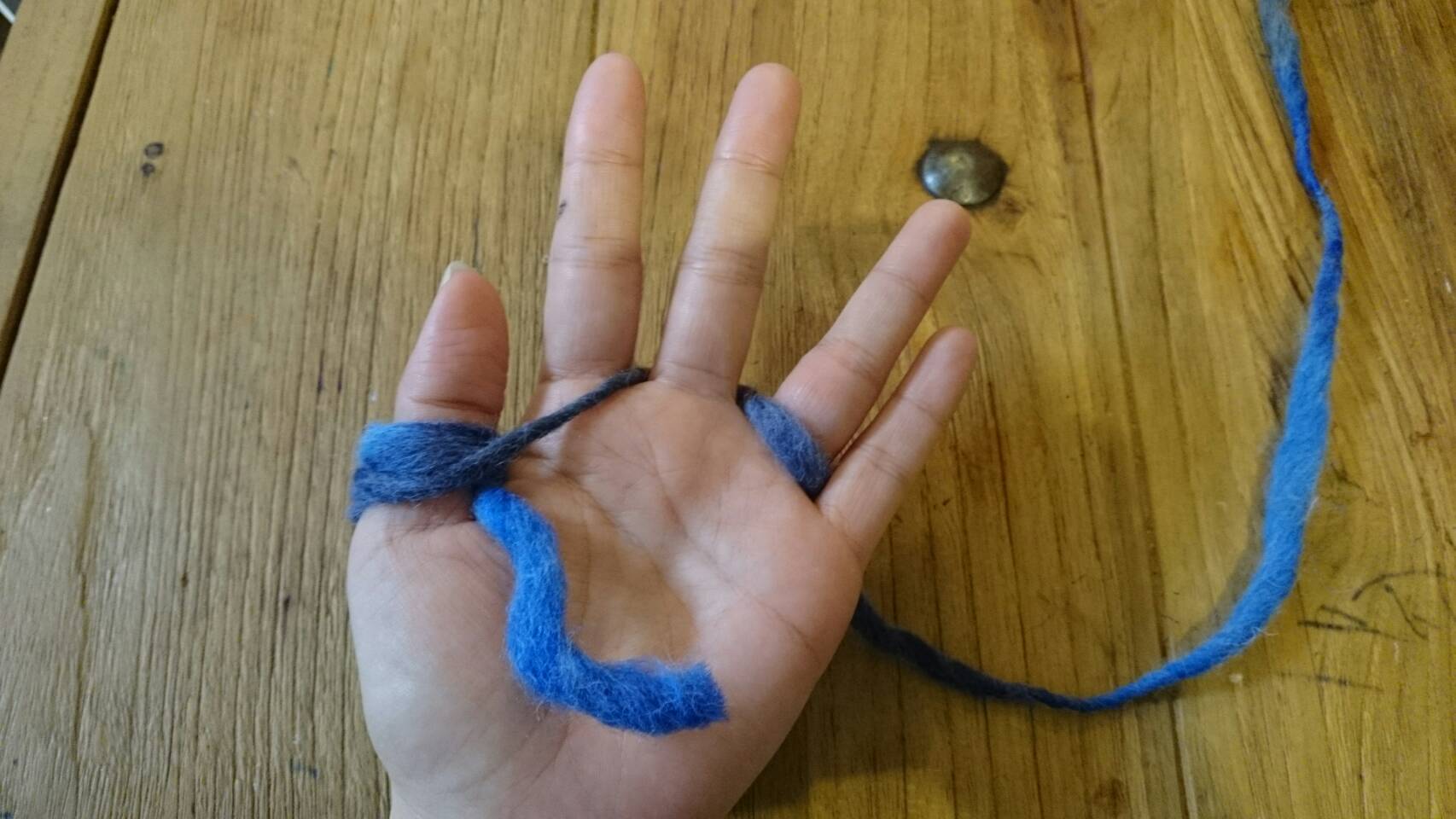 指編みマフラー 4歳の子どもでも簡単に作れる編み方紹介します ３姉妹ママ発信 子育てあるあるblog