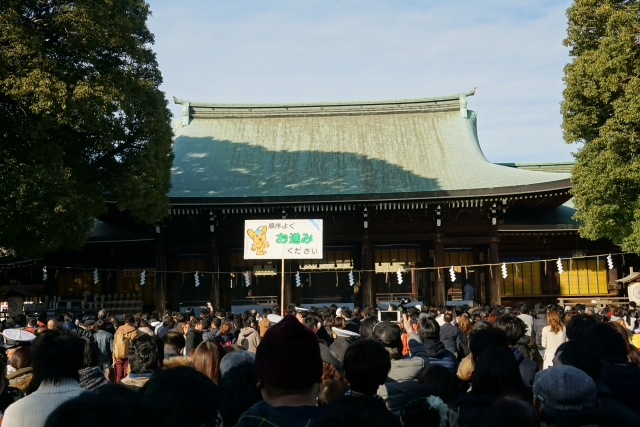 明治神宮初詣19 混雑状況や屋台の時間は パワースポットにも注目 ３姉妹ママ発信 子育てあるあるblog