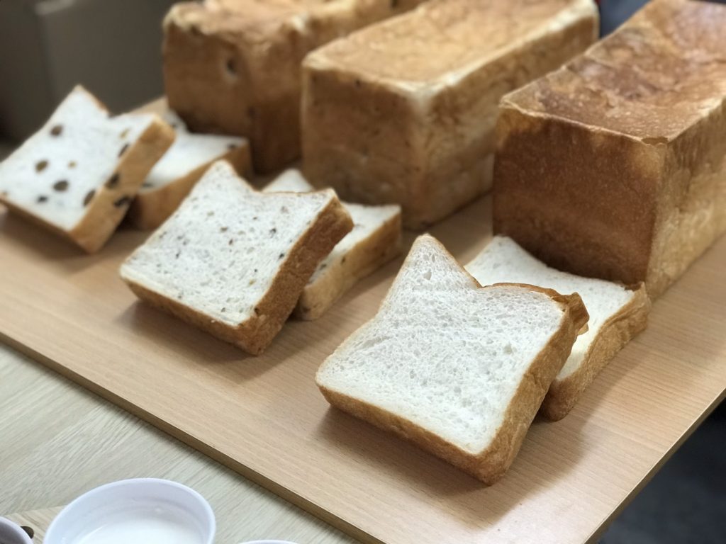 十八番麦蔵3種類の食パンたち